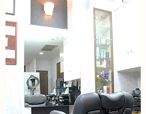 ヘアサロン勝美
